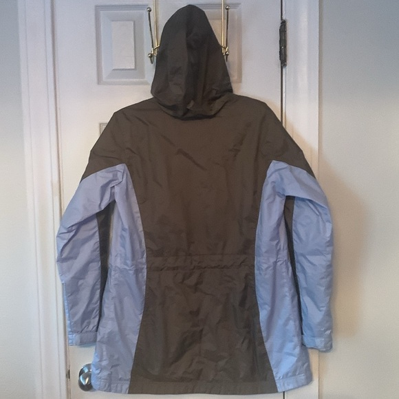 Columbia Women’s Raincoat Size M - Picture 4 of 15